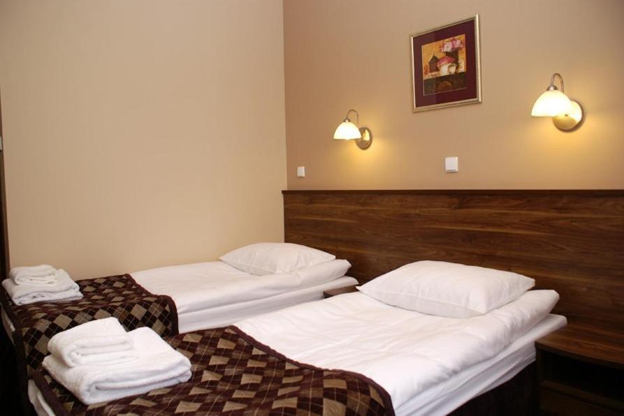 Hotel Belfort Lomza Bilik gambar